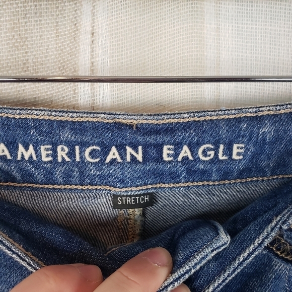 American Eagle Stretch Mom Jeans Shredded‎ Blue Size 4 - Picture 5 of 11